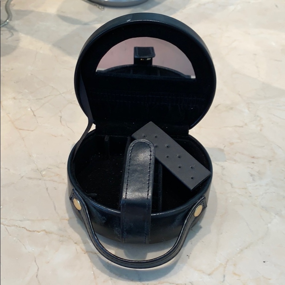Small Jewelry case - Picture 3 of 4